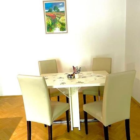 2,5 Izbovy Apartman V Ruzinove S Parkovanim Zdarma Μπρατισλάβα Εξωτερικό φωτογραφία