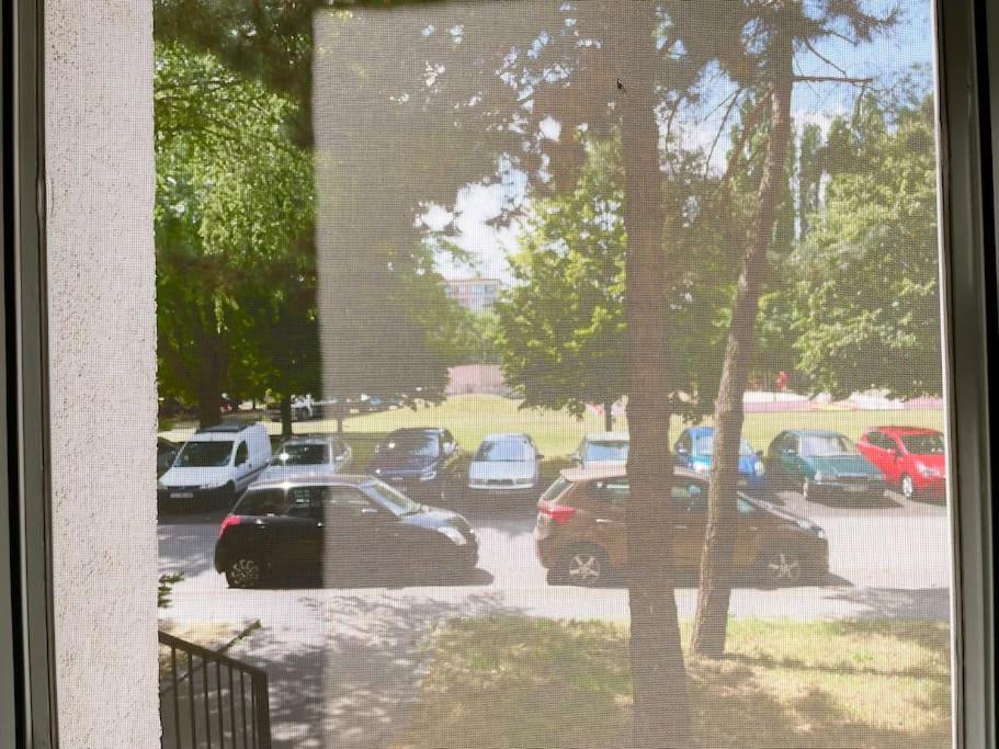 2,5 Izbovy Apartman V Ruzinove S Parkovanim Zdarma Μπρατισλάβα Εξωτερικό φωτογραφία
