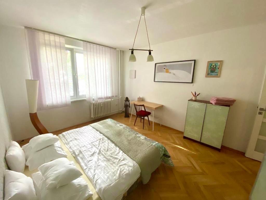 2,5 Izbovy Apartman V Ruzinove S Parkovanim Zdarma Μπρατισλάβα Εξωτερικό φωτογραφία